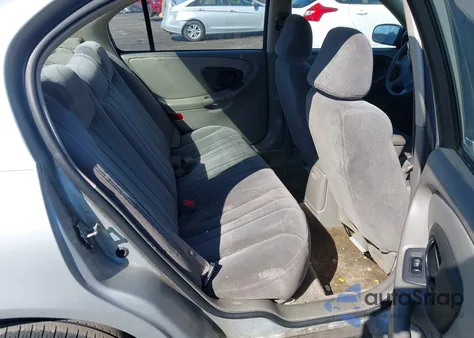 2004 Chevrolet Classic z USA, uszkodzony, nr VIN 1G1ND52F94M705640